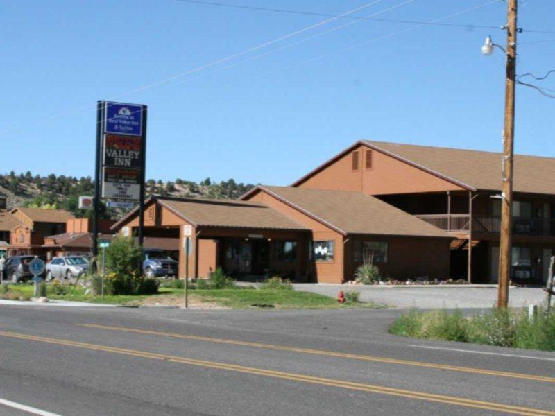 Red Ledges Hotel Tropic Exterior photo