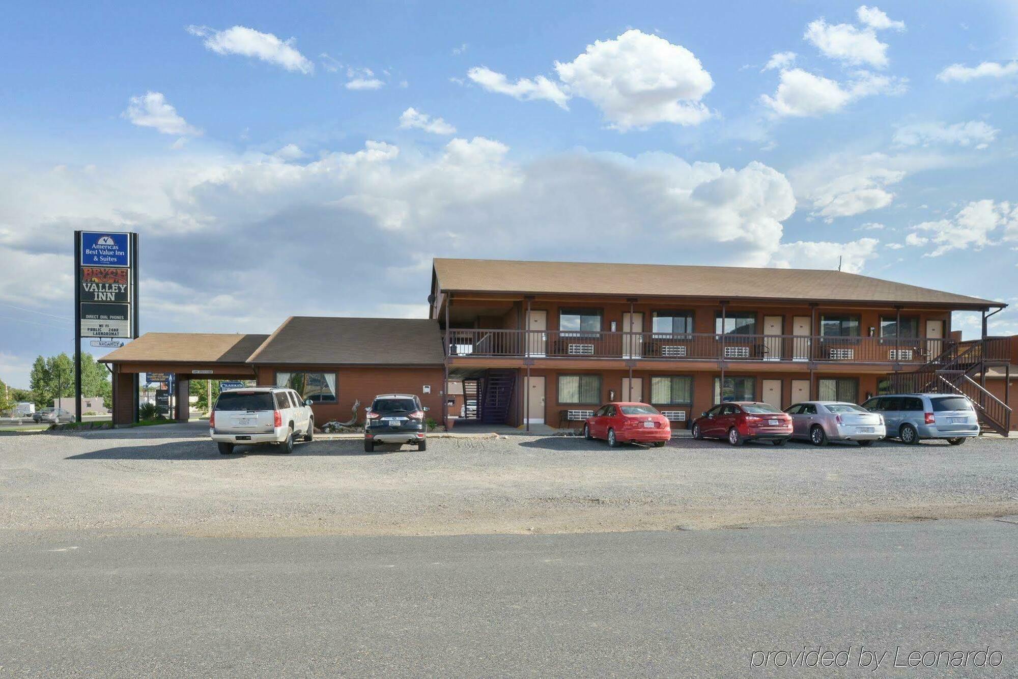 Red Ledges Hotel Tropic Exterior photo