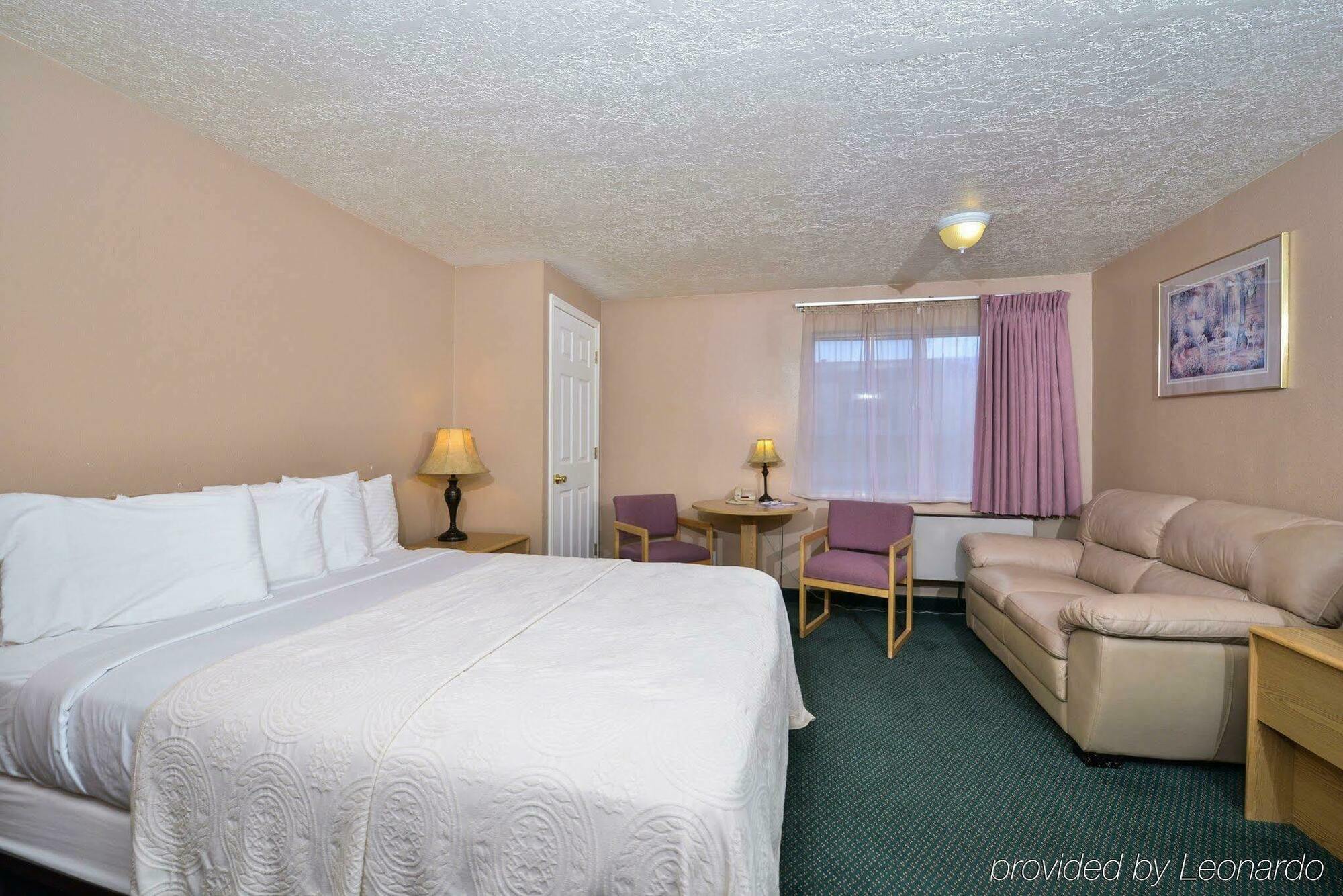 Red Ledges Hotel Tropic Exterior photo